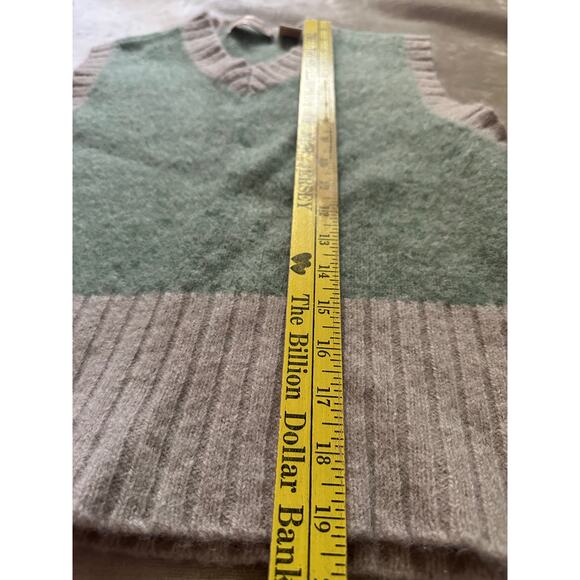 Vintage woman wool vest sage green cream sweater sleeveless v neck Maurices sz s - Picture 10 of 13